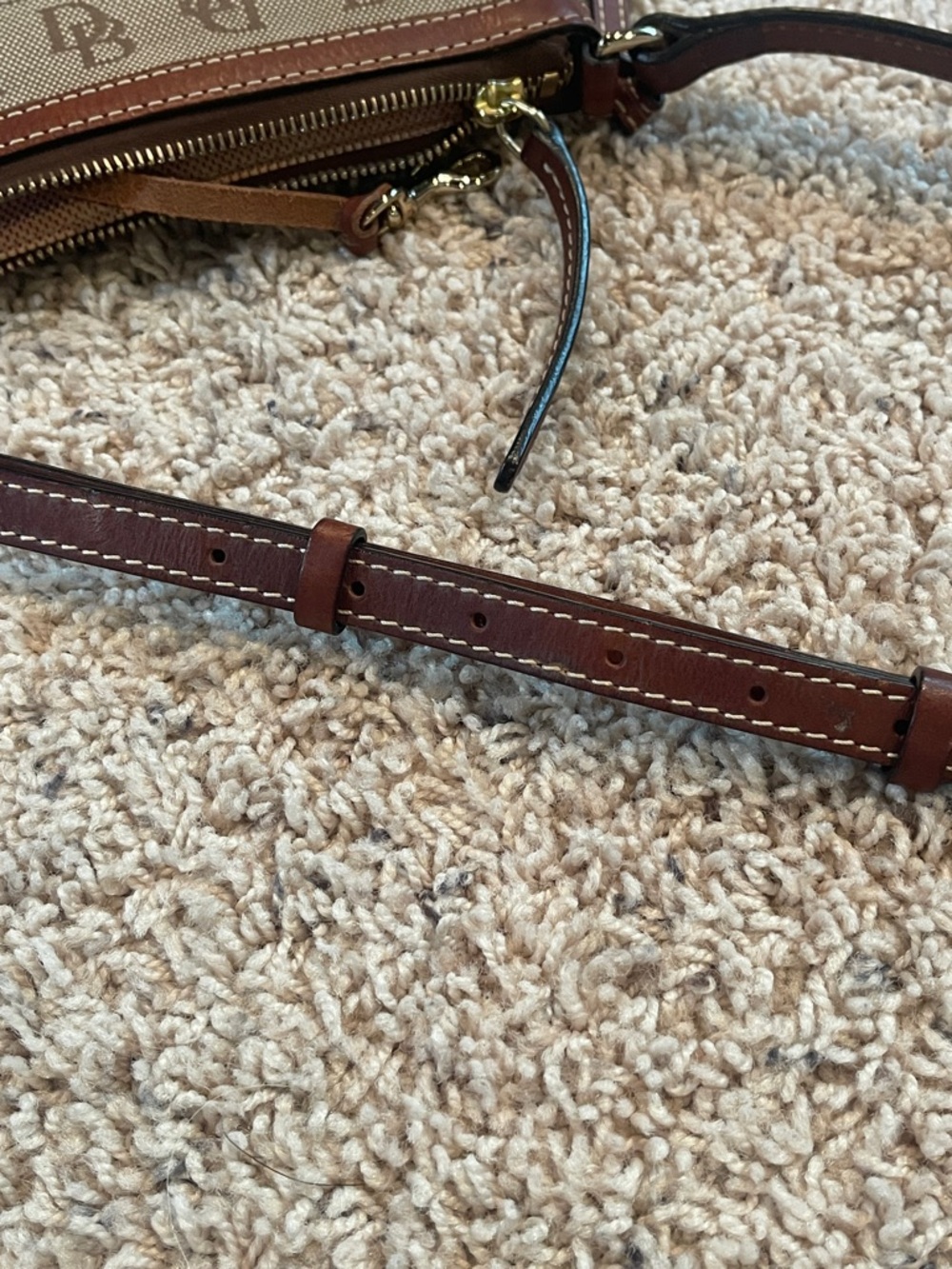 Dooney & Bourke letter bag  crossbody - Picture 6 of 8